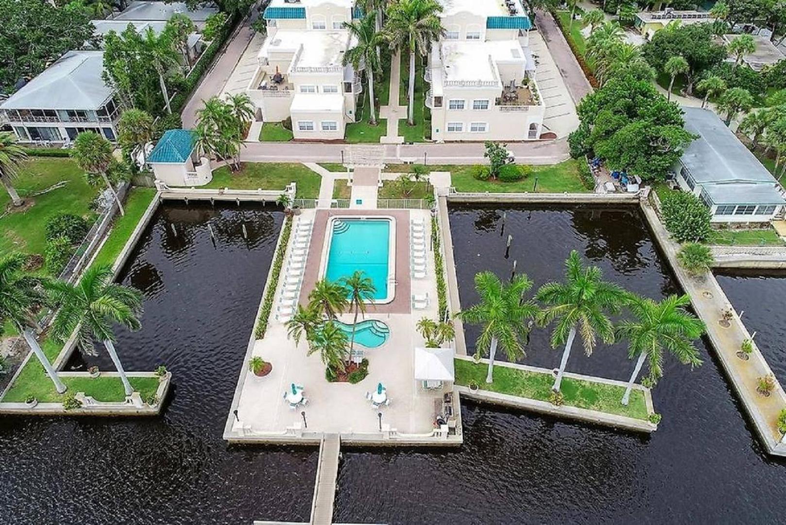 Palm Bay Club Apartment Siesta Key Exterior photo